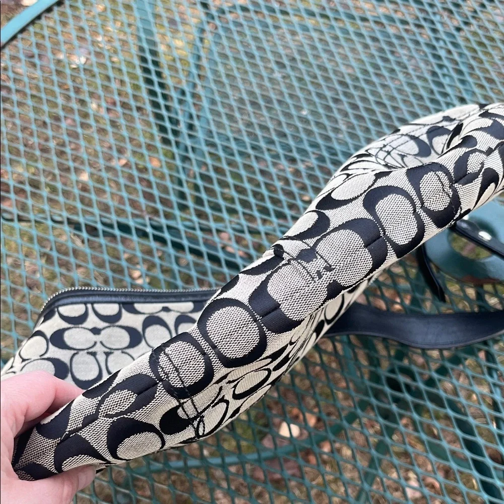 Coach Signature Monogram Shoulder Bag in Black & White Y2K - Picture 9 of 9